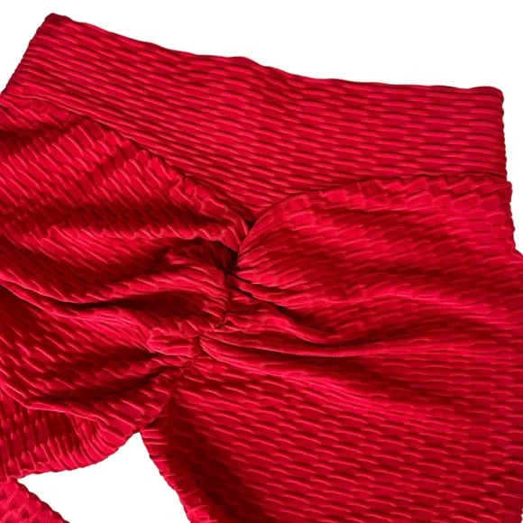 Yoga pants high stretch red textured, ruching at back to flatter figure Large - Picture 5 of 9